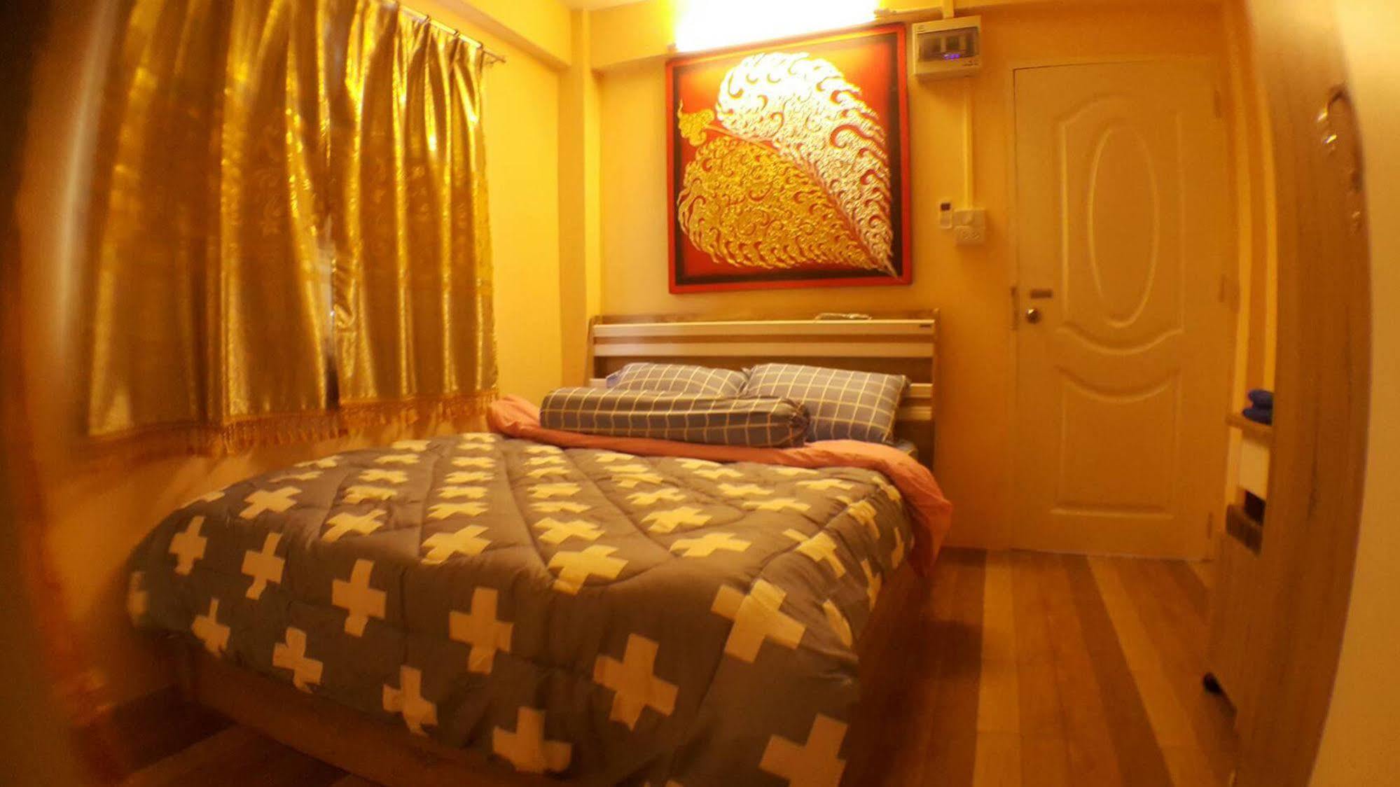 Suansin Art Garden Aparthotel Ban Lat Krachaeng Exteriör bild
