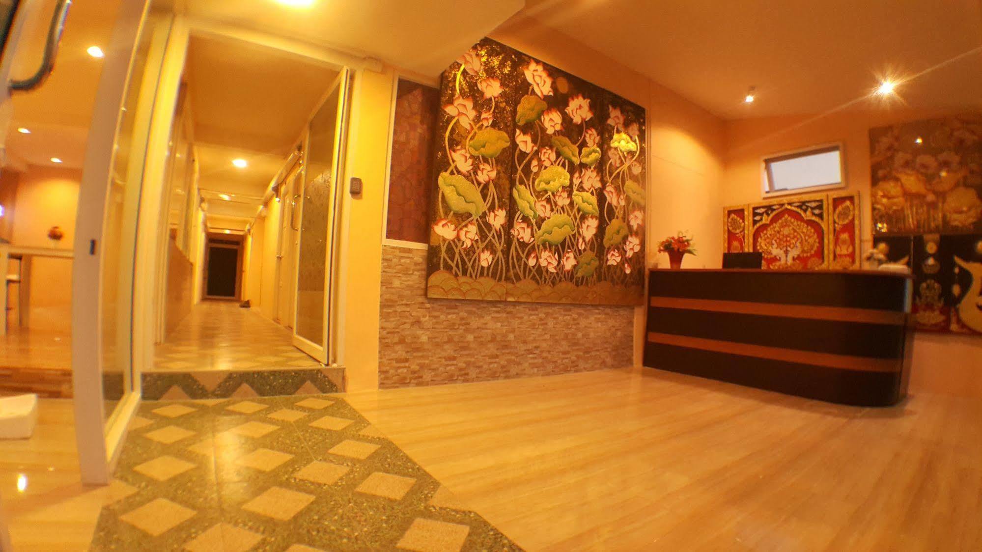 Suansin Art Garden Aparthotel Ban Lat Krachaeng Exteriör bild