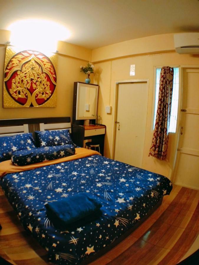 Suansin Art Garden Aparthotel Ban Lat Krachaeng Exteriör bild